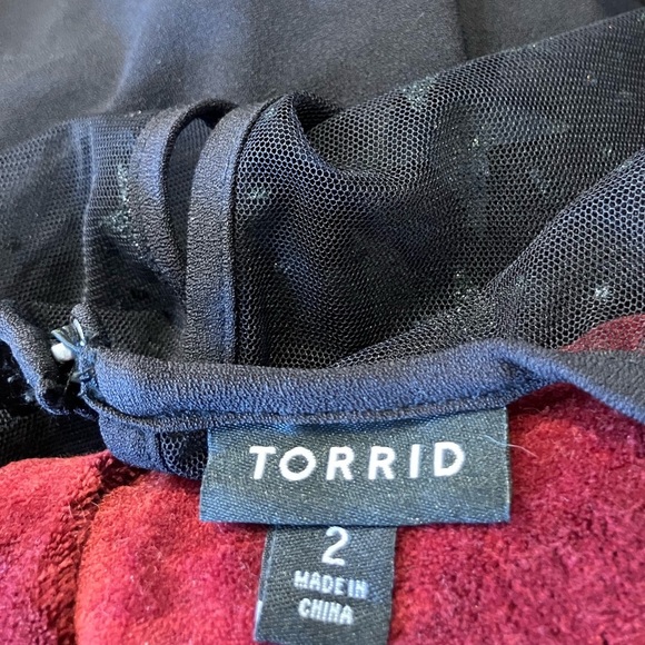 Torrid Black Star Sheer Puff Sleeve Blouse Size 2X - Picture 5 of 11